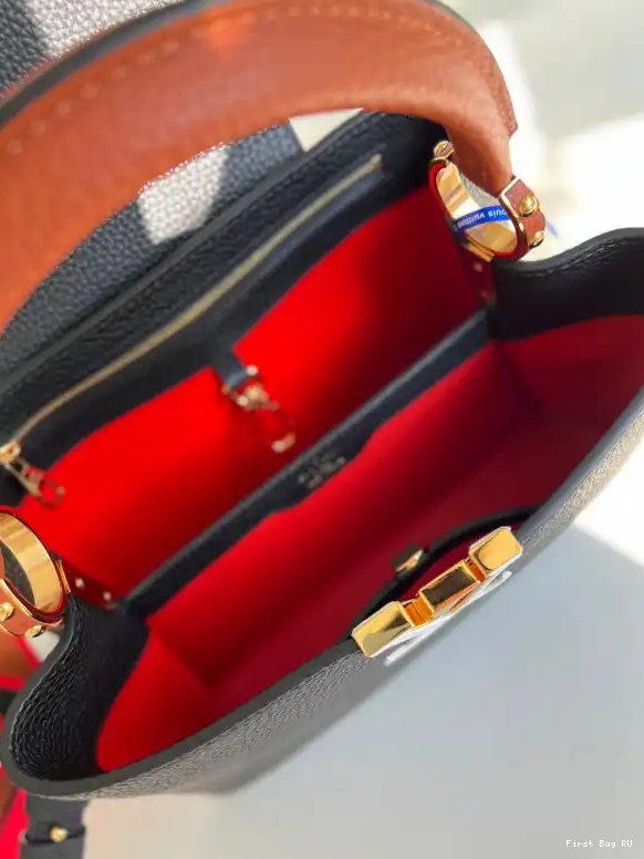 First bag MM LOUIS VUITTON CAPUCINES 0518
